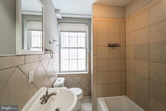 2123 Spring Garden St in Philadelphia, PA - Building Photo - Building Photo