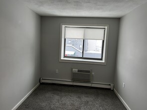 85 B Broad St in Marlborough, MA - Building Photo - Building Photo