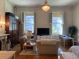 109 Beacon St, Unit 11 in Boston, MA - Building Photo - Building Photo