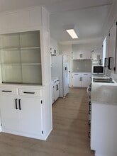 5600 Lakeview Dr in Austin, TX - Building Photo - Building Photo