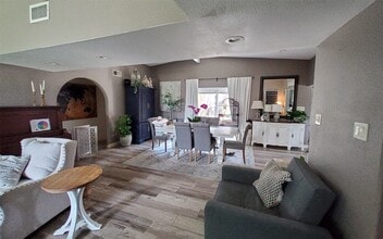 4423 Meyerwood Dr in Houston, TX - Building Photo - Building Photo