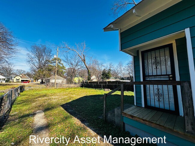 1750 Euclid Ave in Memphis, TN - Building Photo - Building Photo