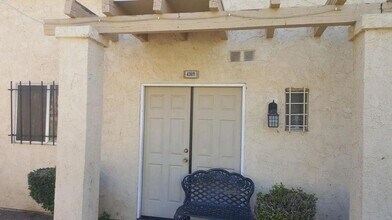 43611 Stanridge Ave in Lancaster, CA - Building Photo - Building Photo