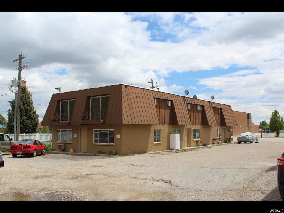 870 W 100 S in Vernal, UT - Building Photo