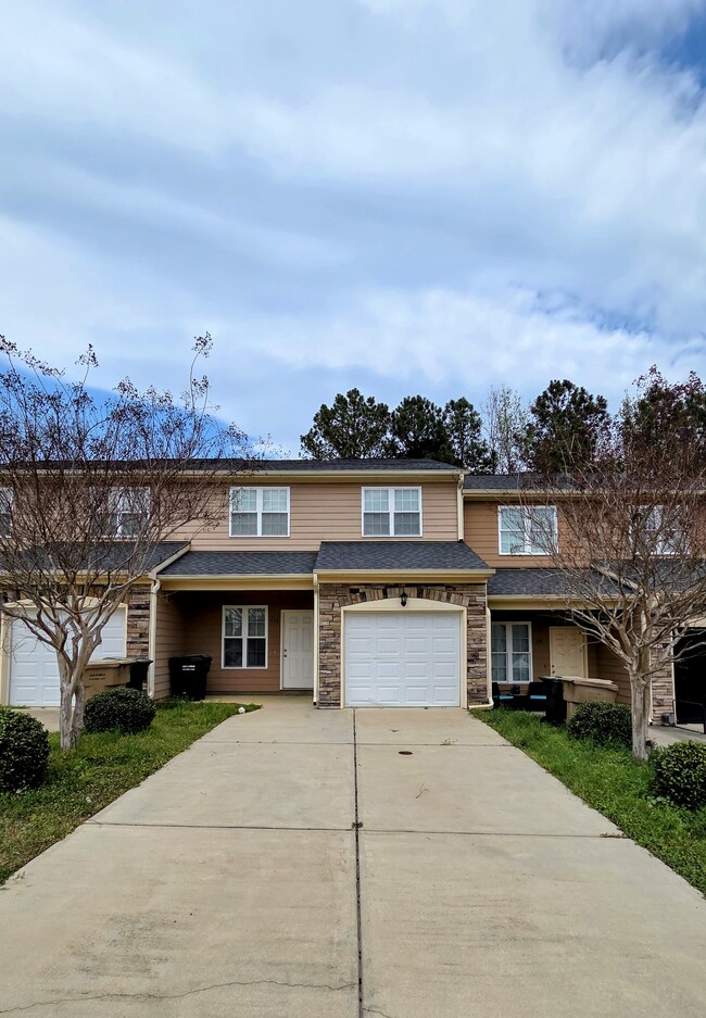 property at 113 Beechleaf Ct