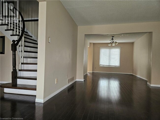 1409 Heritage Way in Oakville, ON - Building Photo - Building Photo