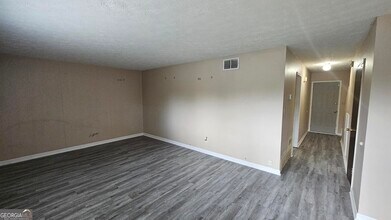 107 Rock Quarry Rd in Stockbridge, GA - Building Photo - Building Photo