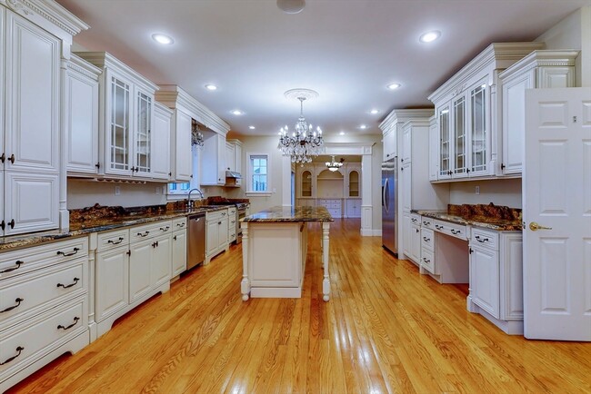 455 Waban Ave in Newton, MA - Building Photo - Building Photo