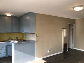 3020 C St, Unit 3024A C Street - 1 bed Upstairs in San Diego, CA - Foto de edificio - Building Photo