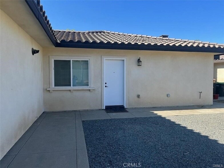 1050 Park Ave in Perris, CA - Building Photo