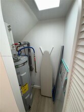 6007 SW 69th St in South Miami, FL - Building Photo - Building Photo