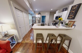 166 Hampshire St, Unit P1 in Cambridge, MA - Building Photo - Building Photo