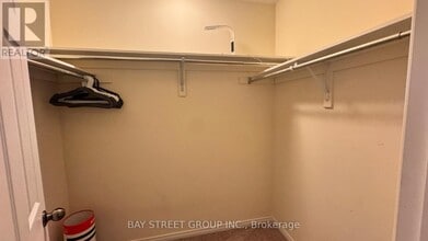 8859 Dogwood Cres in Niagara Falls, ON - Building Photo - Building Photo