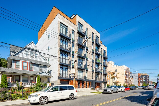 1538 New York Ave in Brooklyn, NY - Building Photo - Primary Photo