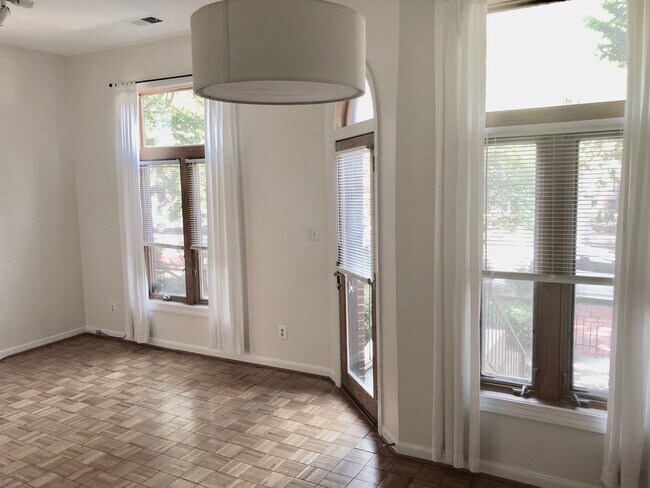 1313 Vermont Ave NW, Unit 7 in Washington, DC - Building Photo - Building Photo