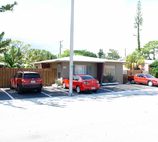 1115 NE 15th Ave in Fort Lauderdale, FL - Foto de edificio - Building Photo