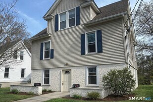 25 Old Stratfield Rd in Fairfield, CT - Building Photo