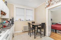 2035 Commonwealth Ave, Unit 3 in Boston, MA - Building Photo - Building Photo