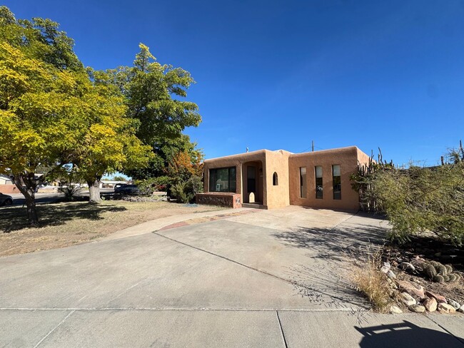 5800 Goliad St NW in Albuquerque, NM - Building Photo - Building Photo