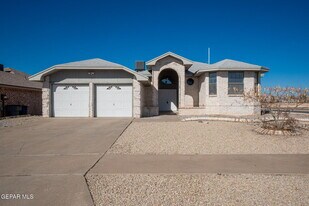 11241 Beach Front Dr in El Paso, TX - Building Photo