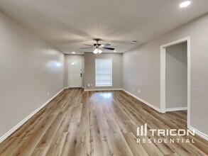 6414 Willow Springs Dr in Arlington, TX - Building Photo - Building Photo