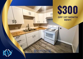 768 N Redwood Rd in Salt Lake City, UT - Building Photo