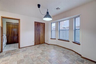 1225 SW 132nd Pl in Oklahoma City, OK - Building Photo - Building Photo