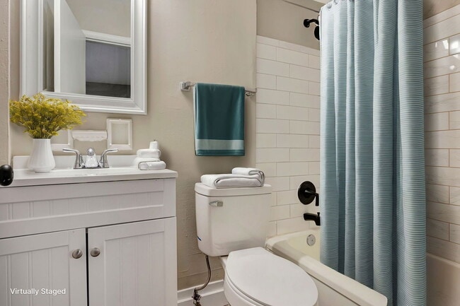 2841 Cypress Way in Cincinnati, OH - Building Photo - Building Photo