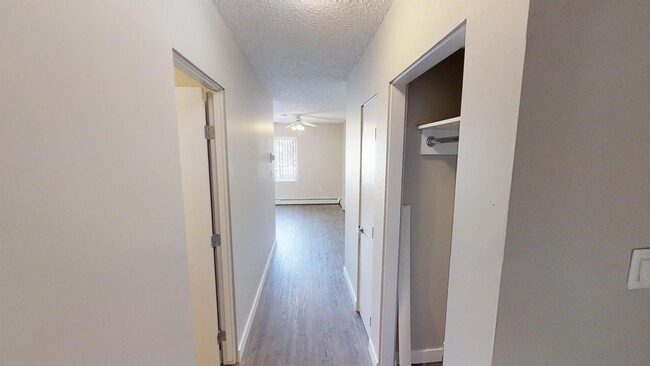 9926-9105 105 Ave in Grande Prairie, AB - Building Photo - Building Photo