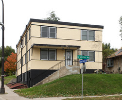 2700 Golden Valley Rd Apartamentos