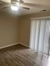 2040 N Rand Rd in Palatine, IL - Building Photo - Building Photo