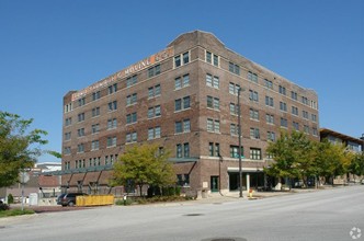 Ford Warehouse in Omaha, NE - Foto de edificio - Building Photo