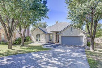11817 Watercrest Ct in Austin, TX - Building Photo - Building Photo