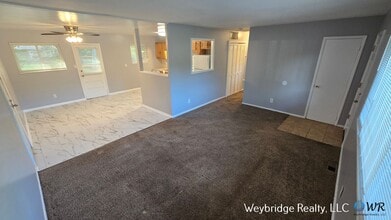 2472 Mars Ct in Cincinnati, OH - Building Photo - Building Photo