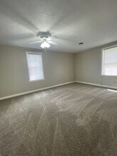 2619 Grant Line Rd in New Albany, IN - Building Photo - Building Photo