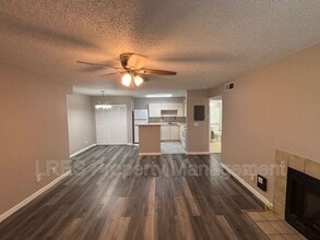 380 Lakepointe Dr in Altamonte Springs, FL - Building Photo - Building Photo