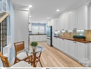 115 W Coquena Cir in Savannah, GA - Building Photo - Building Photo