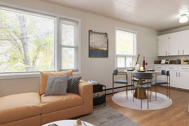 Burlington Apartments in Swift Current, SK - Building Photo - Building Photo
