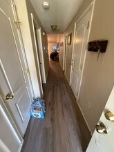 1824 SW Reindeer Ave in Redmond, OR - Building Photo - Building Photo