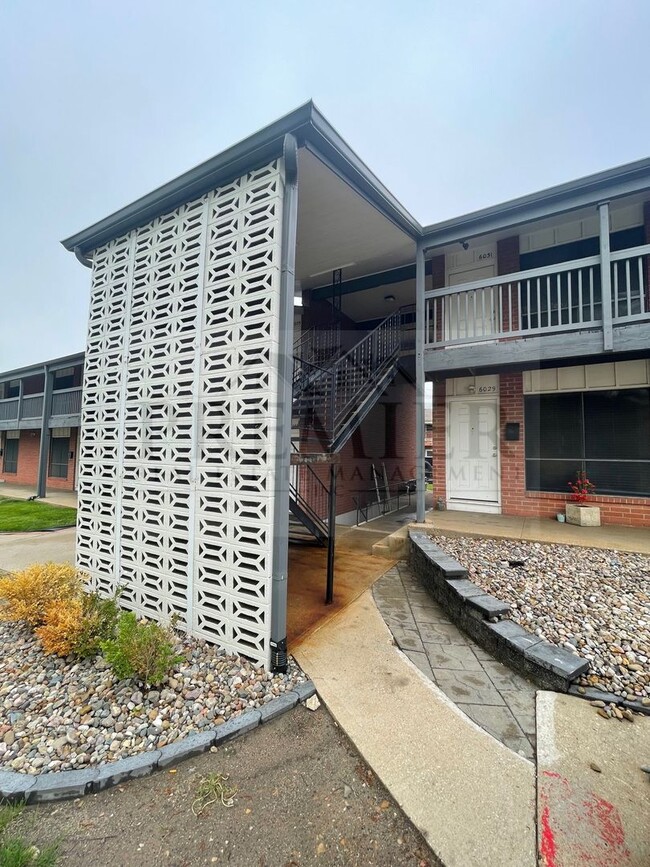 6009 Barton Ave in Shawnee, KS - Building Photo - Building Photo