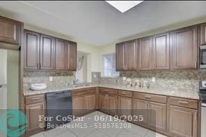 1700 N 47th Ave in Hollywood, FL - Building Photo - Building Photo