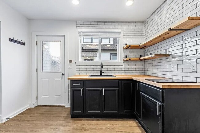 property at 6541 SE 89th Ave