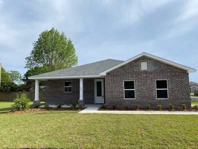 19 W Lake Cir in Mary Esther, FL - Building Photo - Building Photo