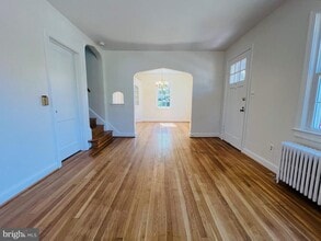 621 N Kensington St in Arlington, VA - Building Photo - Building Photo