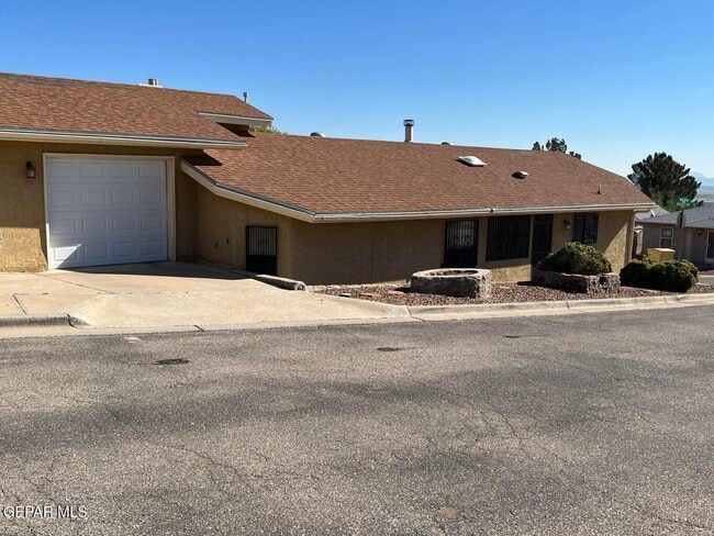 6801 Ridgley Way in El Paso, TX - Building Photo - Building Photo
