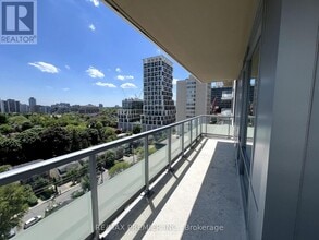25-1225 Holly St in Toronto, ON - Building Photo - Building Photo