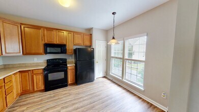 15729 Castle Watch Ave in Charlotte, NC - Building Photo - Building Photo