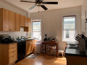 16 Falkland St, Unit 2 in Boston, MA - Building Photo - Building Photo