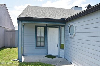164 Vista Grande Dr in Palm Valley, FL - Building Photo - Building Photo