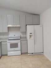 21 Prospect Ln in Palm Coast, FL - Building Photo - Building Photo